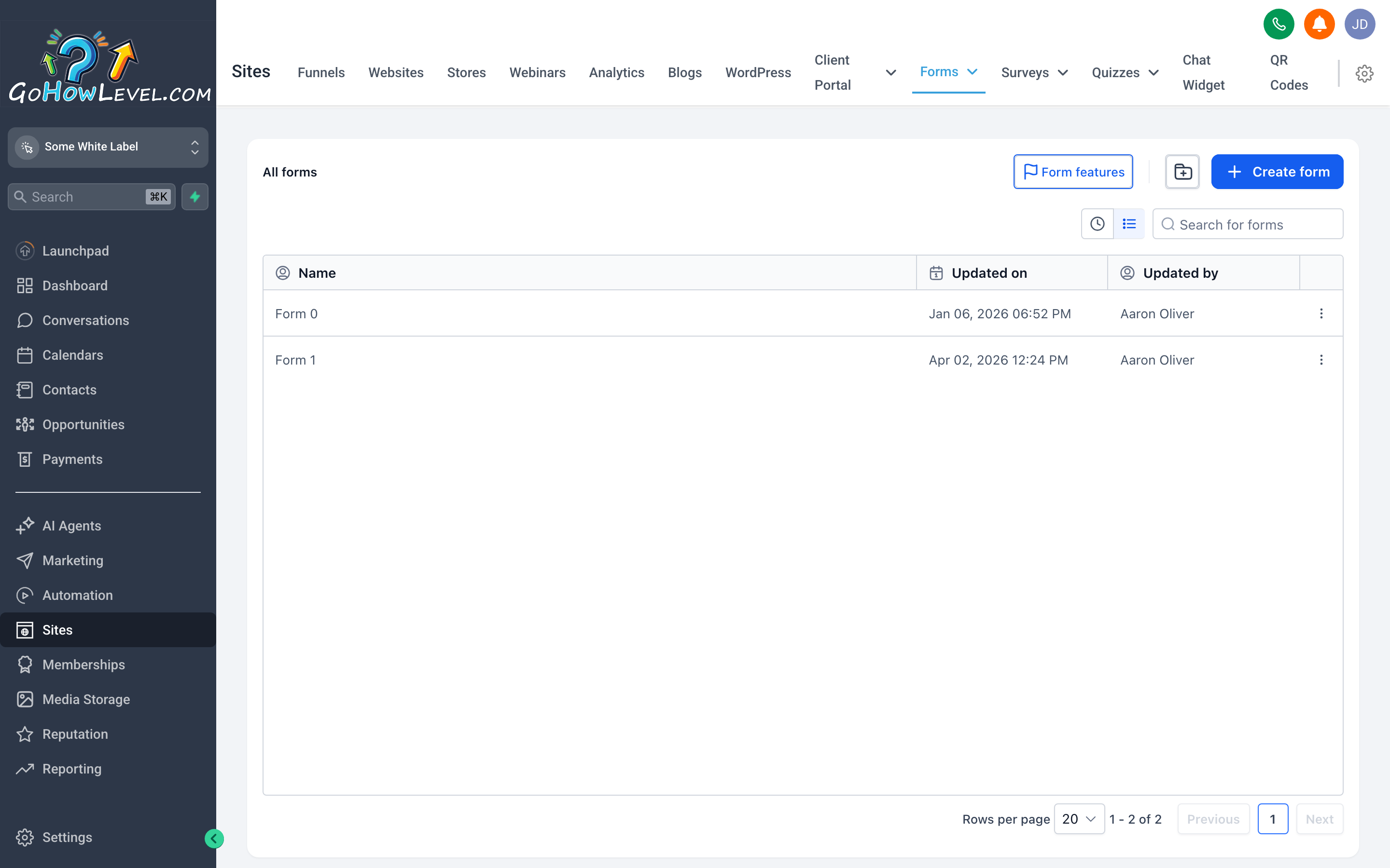 The form builder showing a contact form with fields for name, phone, email, and a message, with the field settings panel open on the right